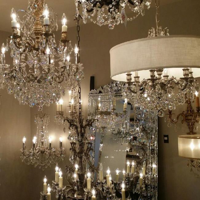 Crystal Gallery Showcase